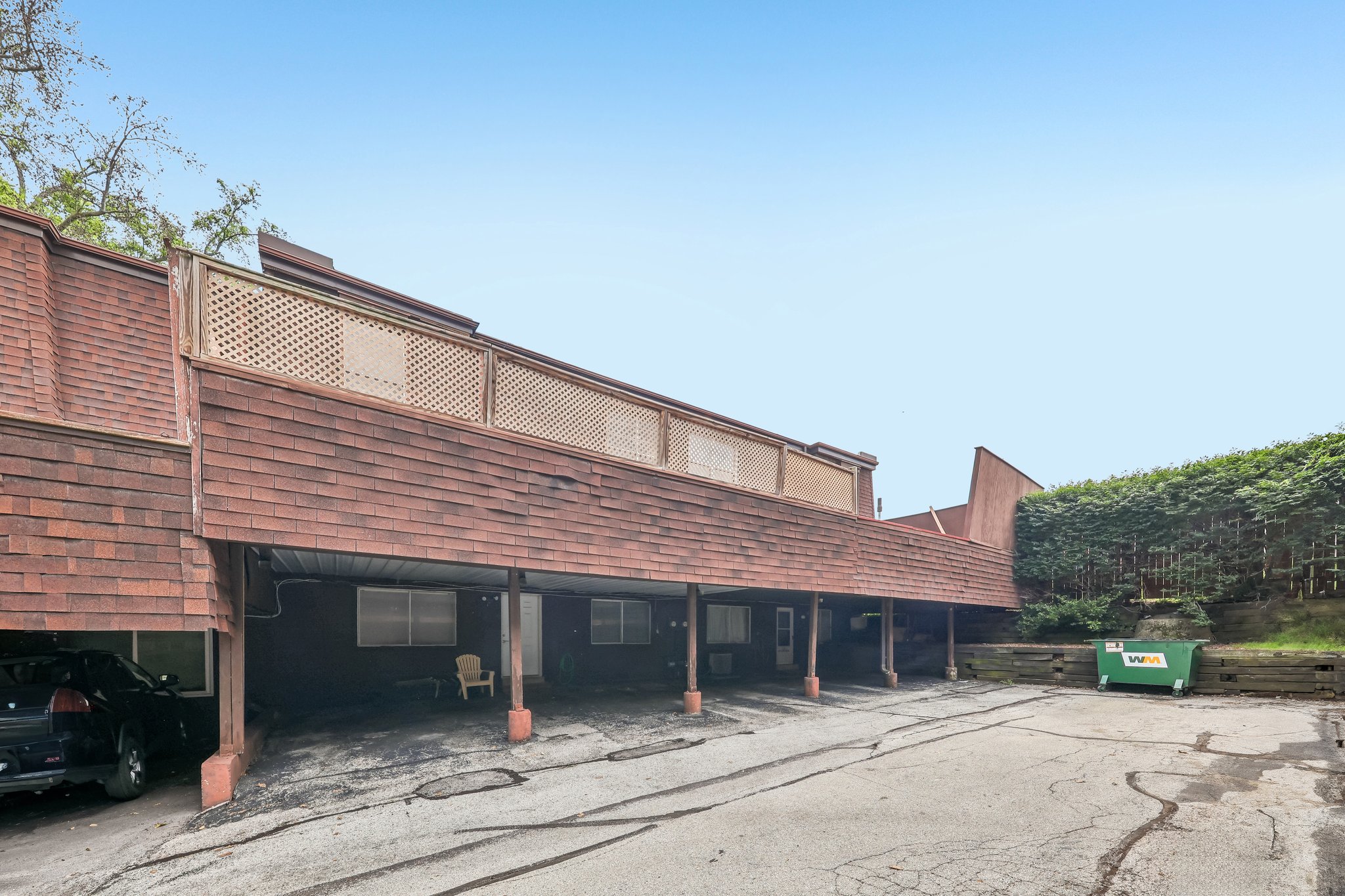 13484 Coliseum Dr-S2705-040.jpg