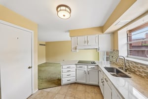 13484 Coliseum Dr-S2705-013.jpg