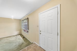 13484 Coliseum Dr-S2705-014.jpg