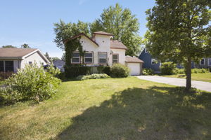  Photo 0