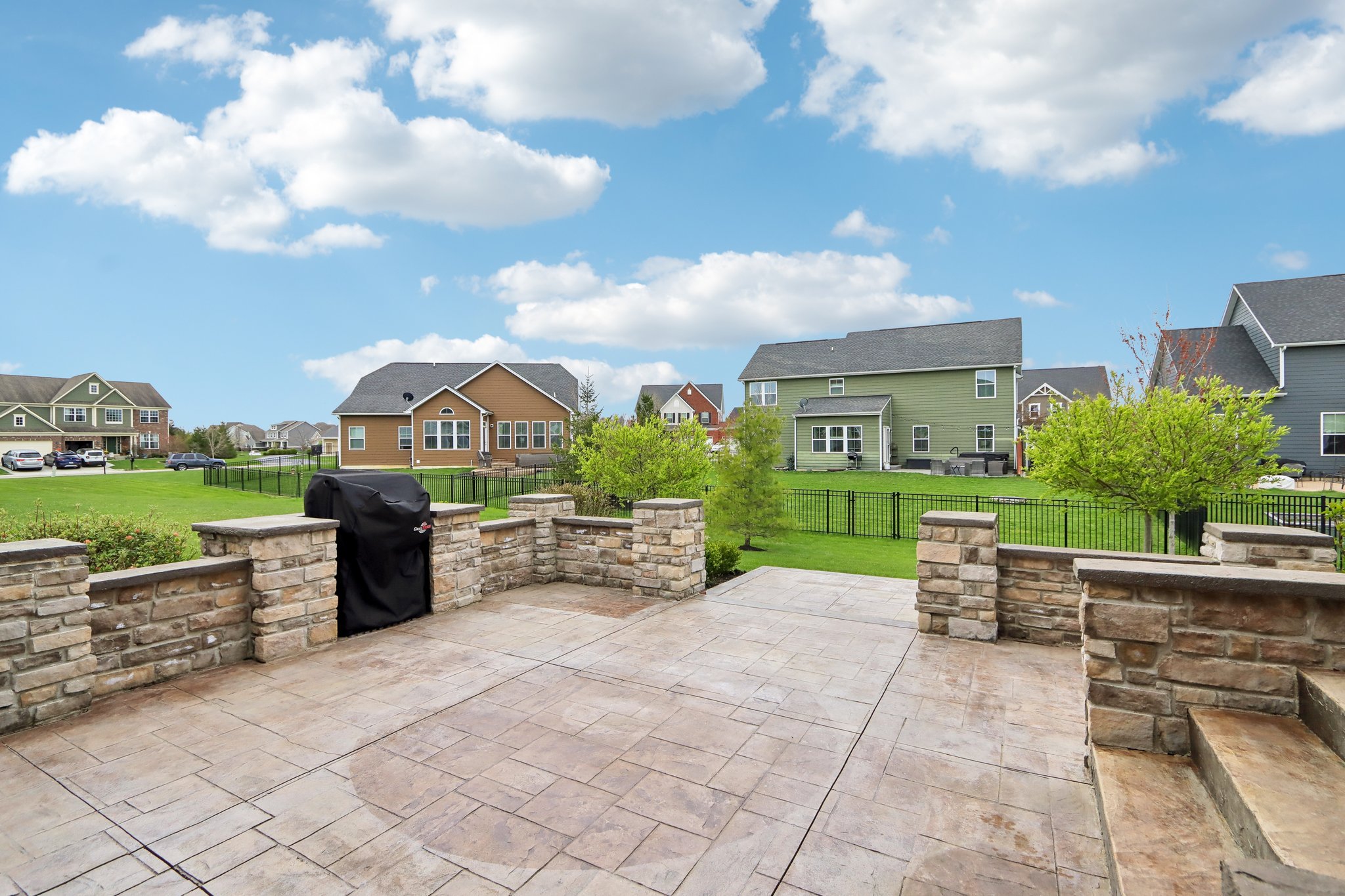 Moorcroft Dr-1404-036.jpg