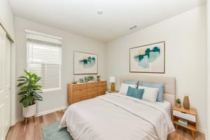 DSC_5018 virtually staged.jpeg