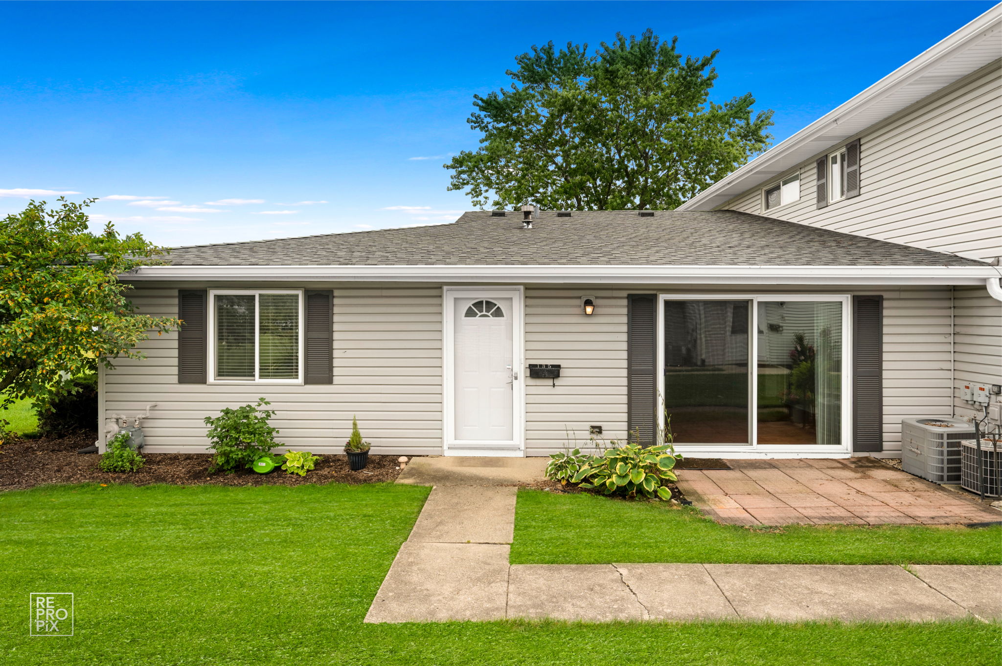 135 Barcliffe Ln, Schaumburg, IL 60194_002
