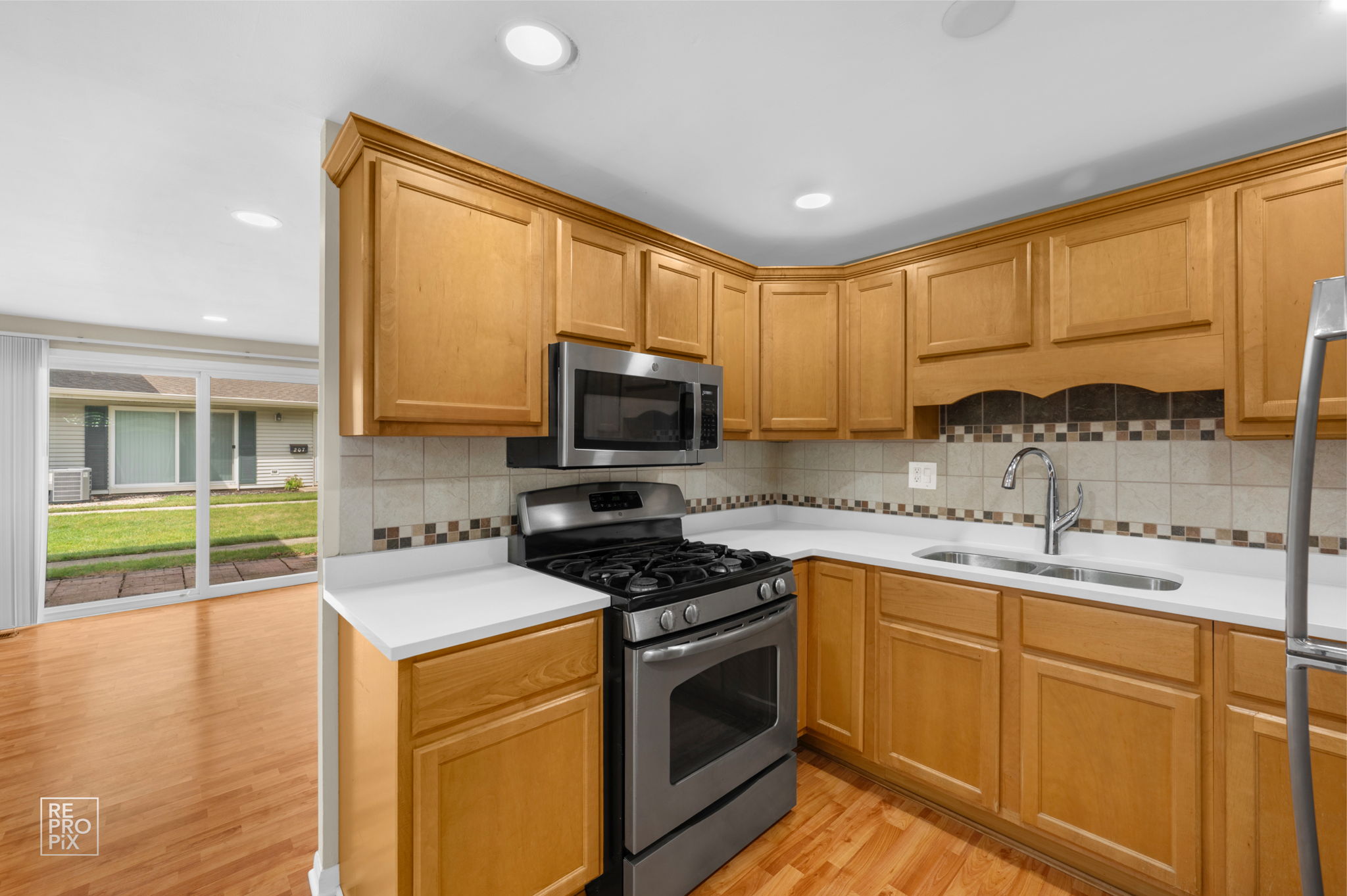 135 Barcliffe Ln, Schaumburg, IL 60194_005