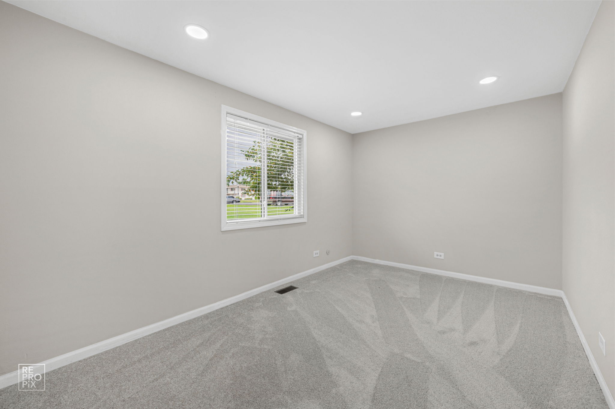 135 Barcliffe Ln, Schaumburg, IL 60194_006
