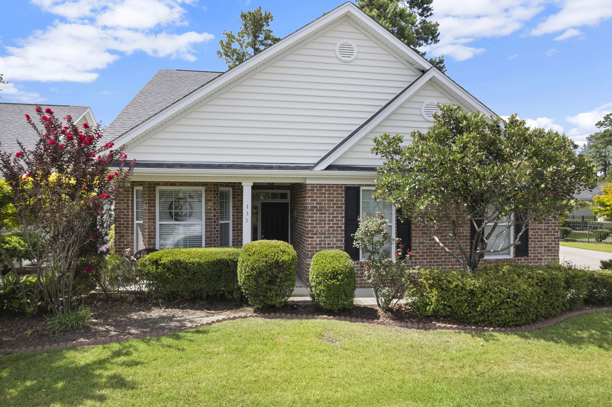 135 Brutus Ln, Summerville, SC 29485, USA Photo 3