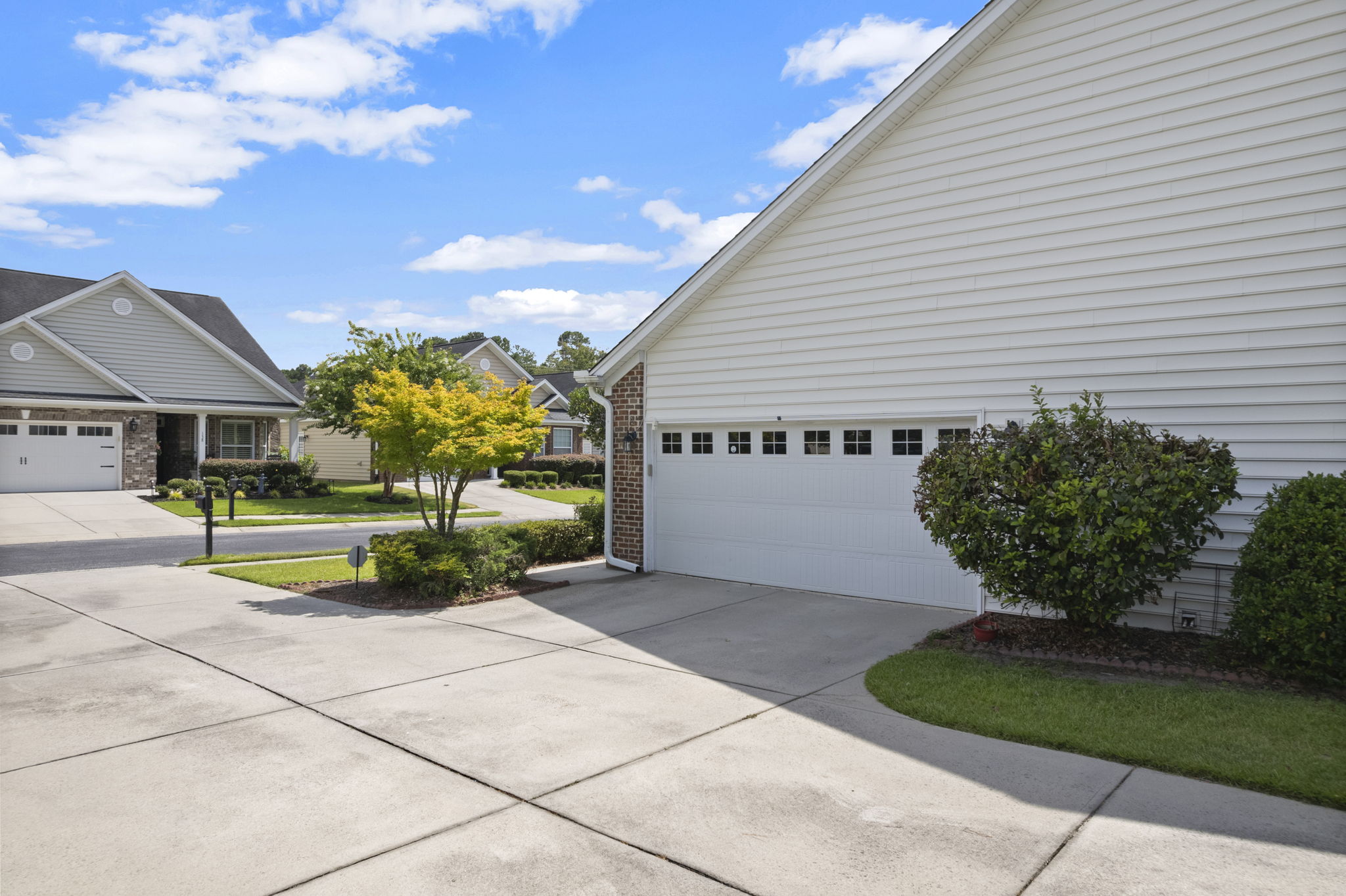 135 Brutus Ln, Summerville, SC 29485, USA Photo 4