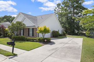 135 Brutus Ln, Summerville, SC 29485, USA Photo 4