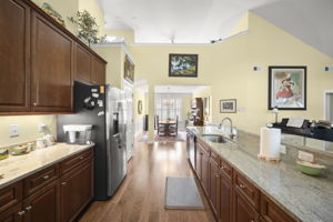135 Brutus Ln, Summerville, SC 29485, USA Photo 24