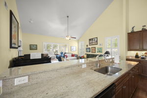 135 Brutus Ln, Summerville, SC 29485, USA Photo 38