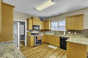  Photo 9