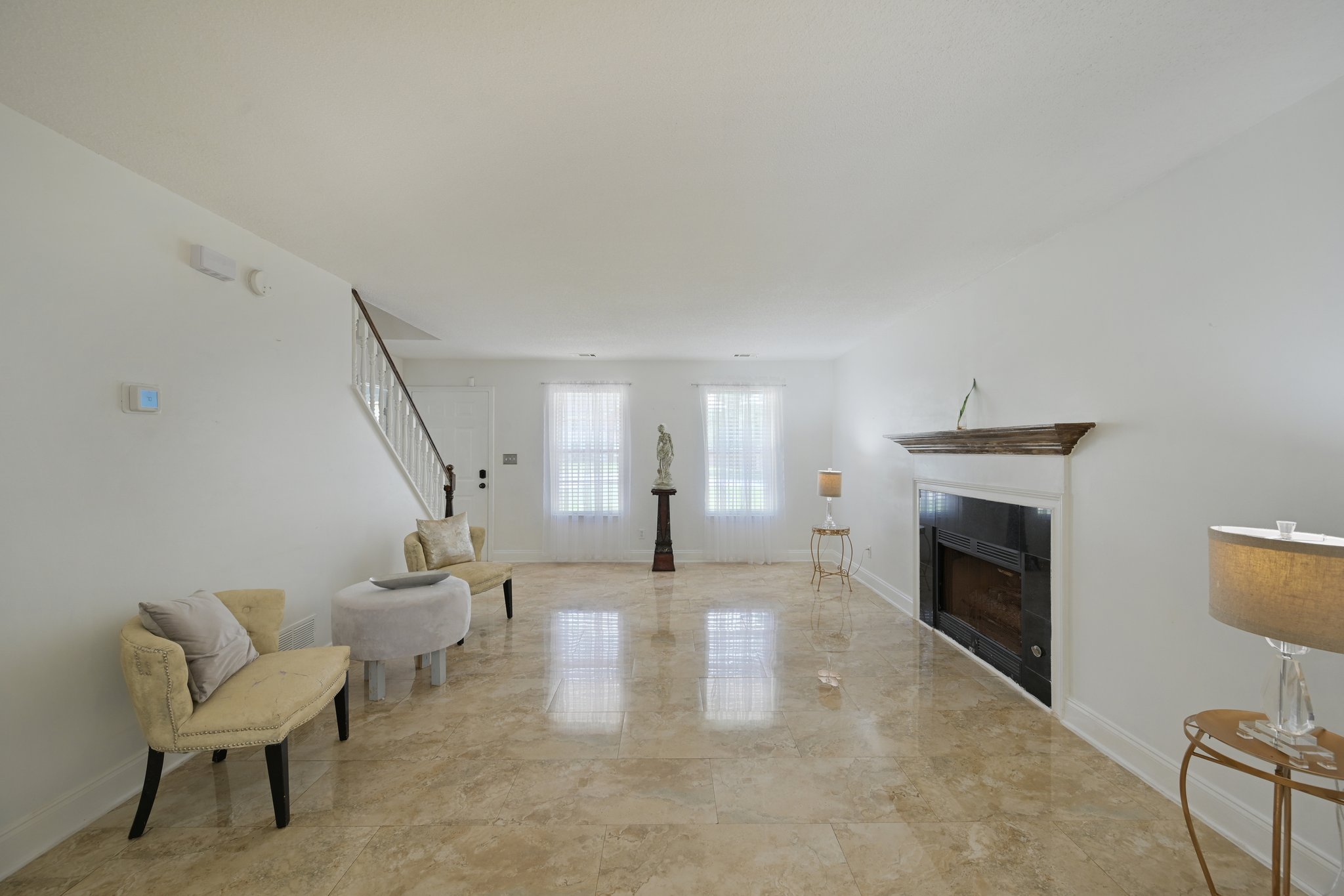 Creekview Dr-S2208-018.jpg