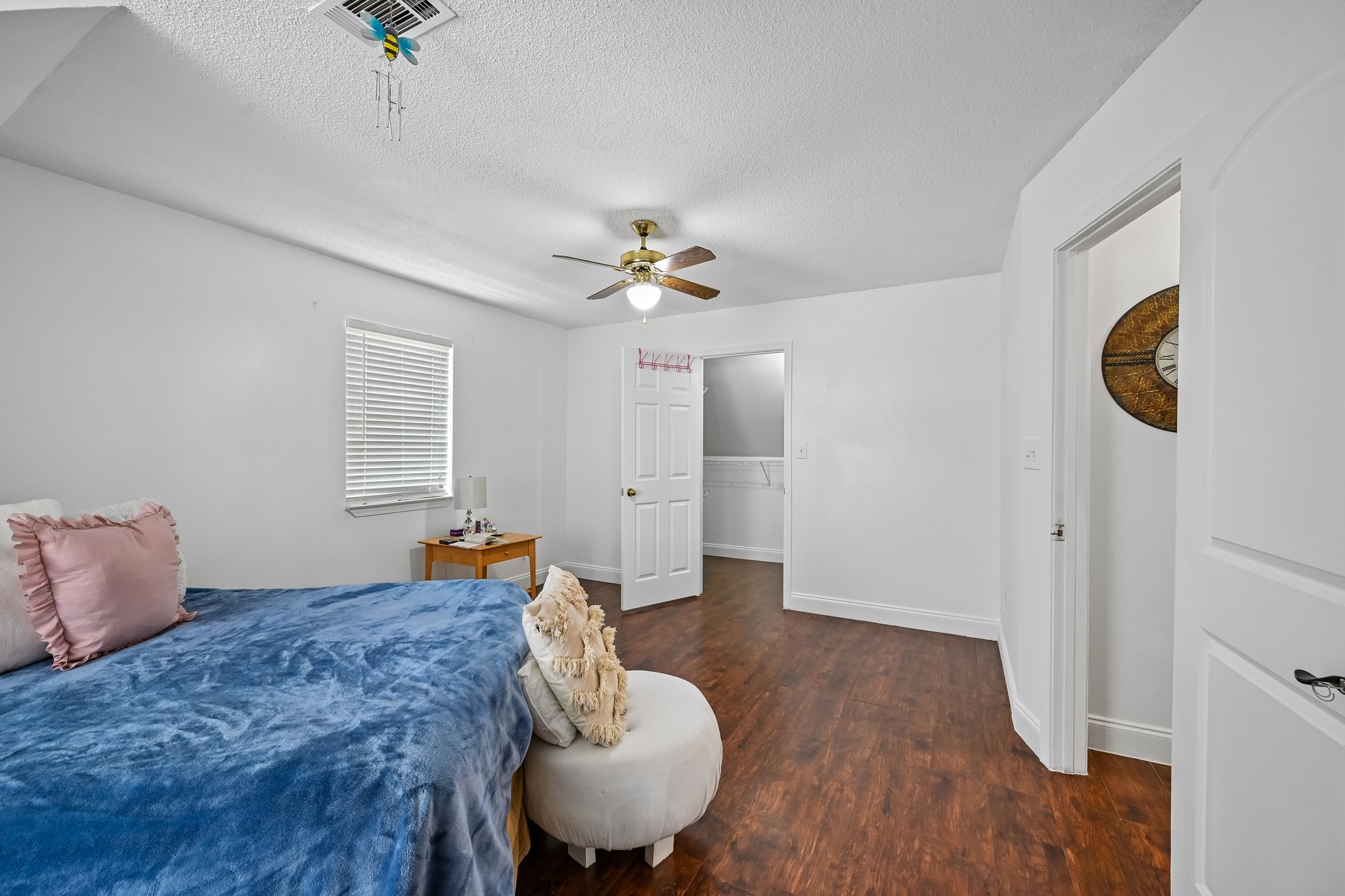 Creekview Dr-S2208-043.jpg