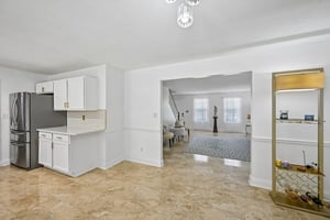 Creekview Dr-S2208-022.jpg