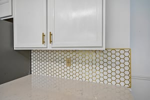 Creekview Dr-S2208-025.jpg