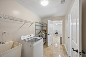 Creekview Dr-S2208-028.jpg