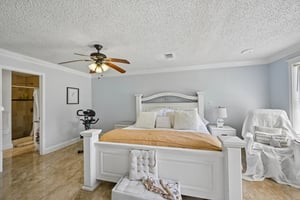 Creekview Dr-S2208-030.jpg