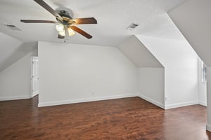 Creekview Dr-S2208-048.jpg