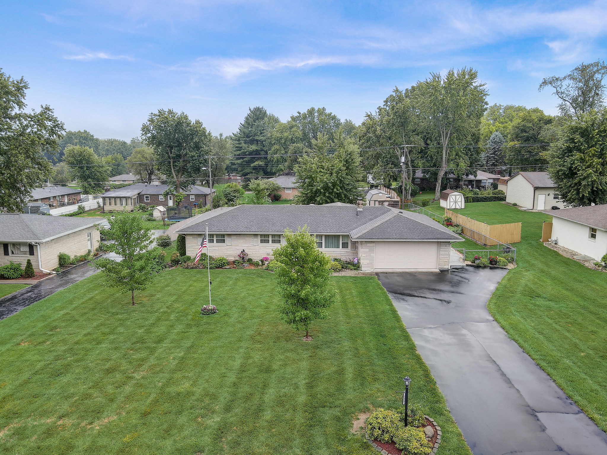E Hickory Ln-045