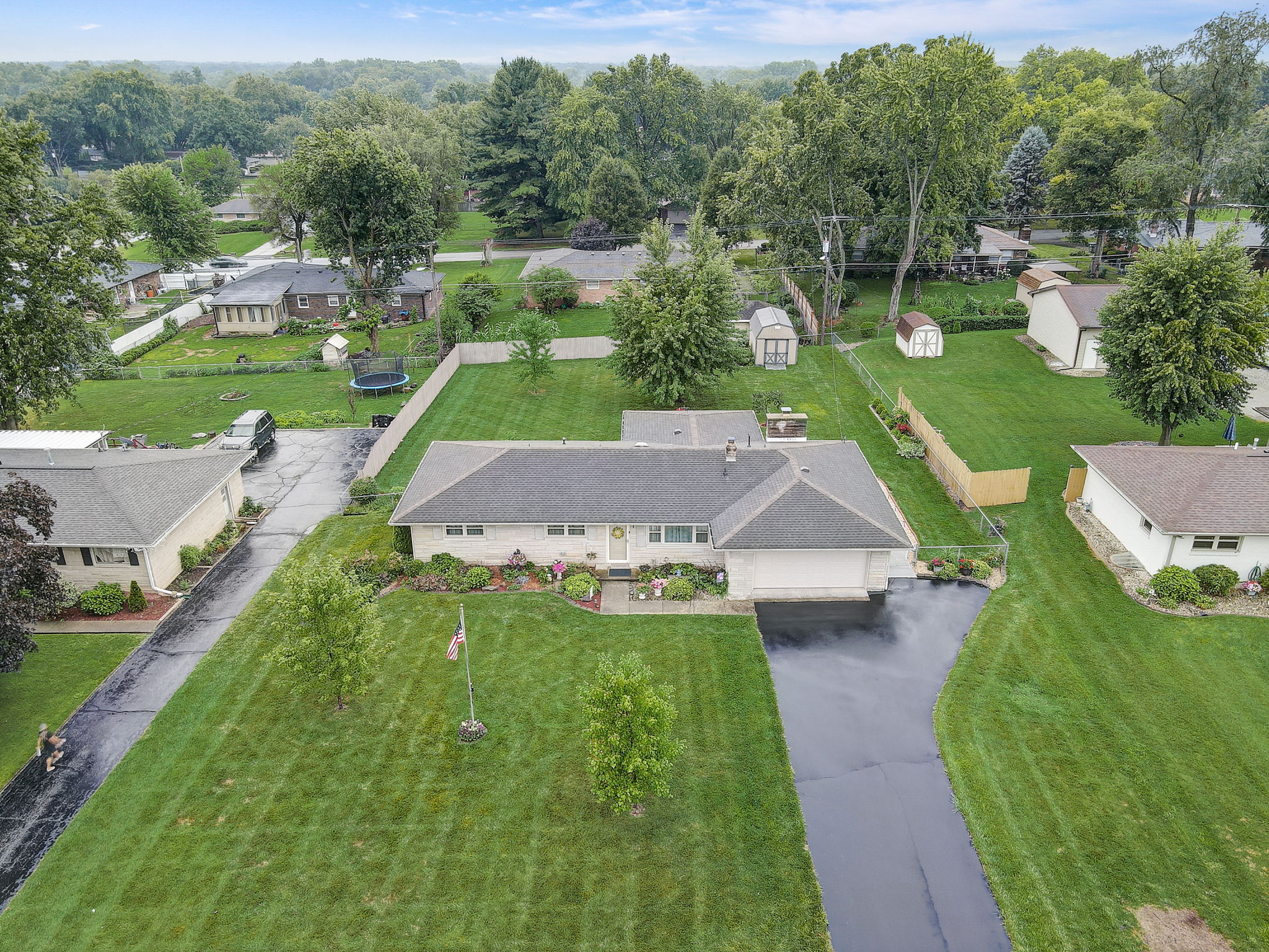 E Hickory Ln-046