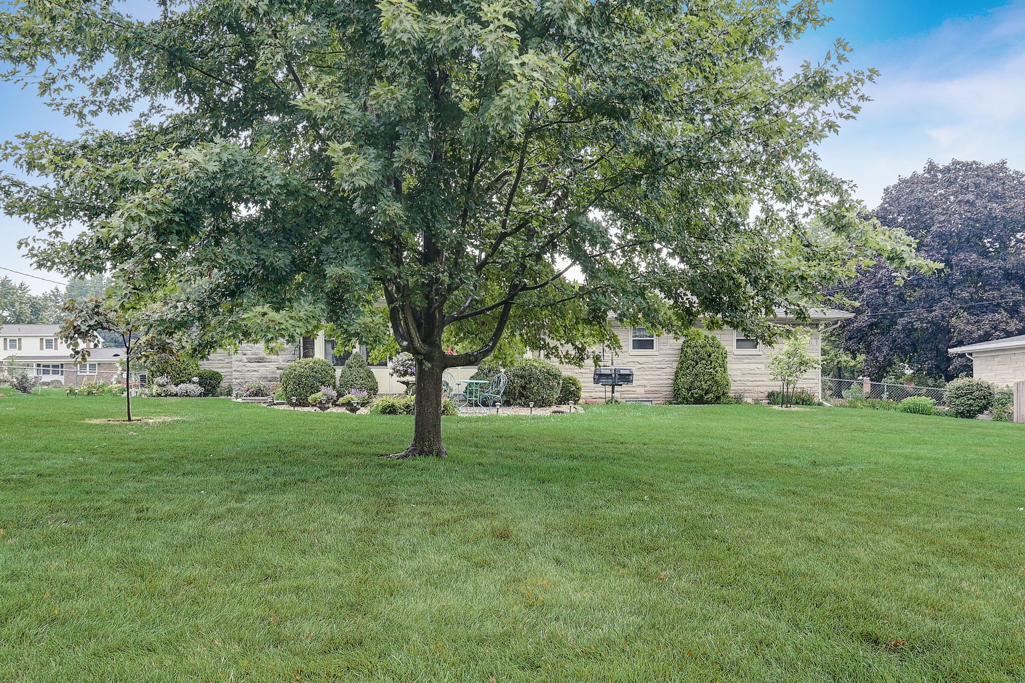 E Hickory Ln-044