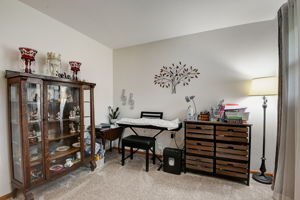 E Hickory Ln-022