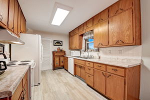 E Hickory Ln-015