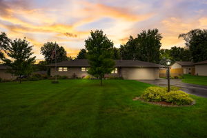 E Hickory Ln - VT-001