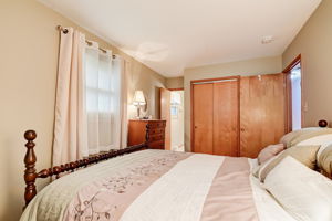 E Hickory Ln-028