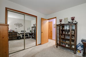 E Hickory Ln-021