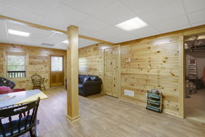  Photo 48