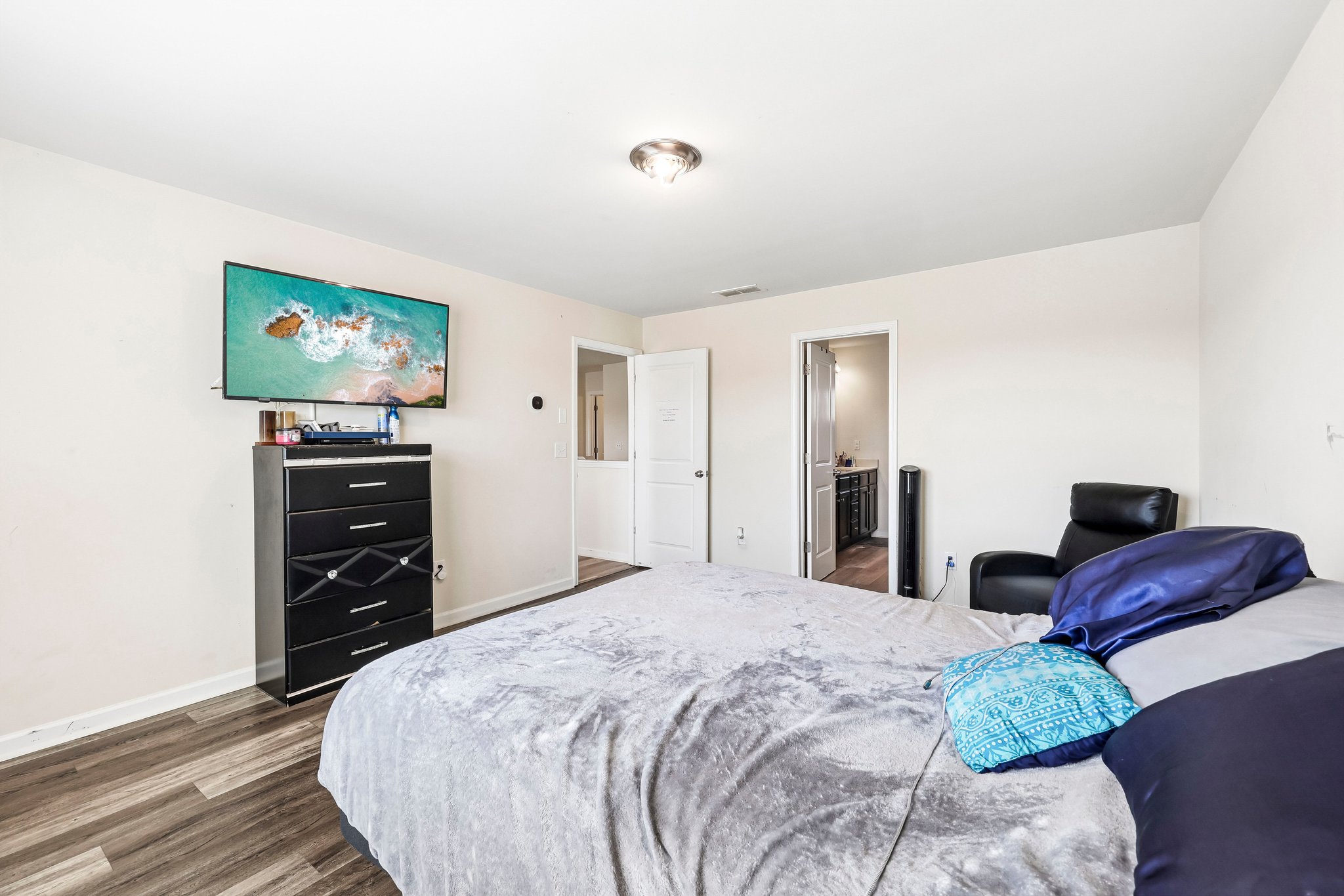 Halibut Cir-S1209-026.jpg