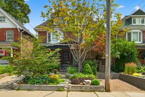 135 Lee Ave, Toronto ON