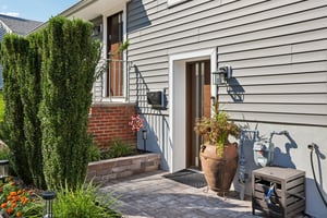 Locust Dr-S2407-005.jpg