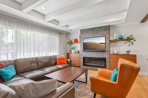 Locust Dr-S2407-014.jpg