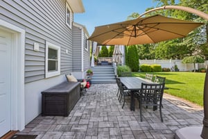 Locust Dr-S2407-055.jpg