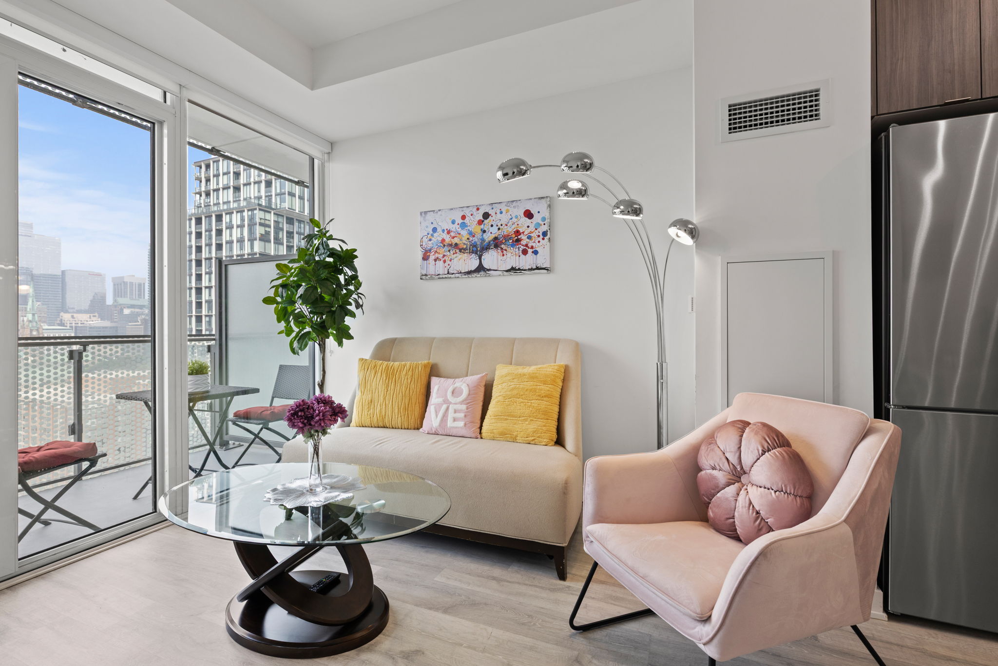 Toronto property showcase — delivered property photograph 4