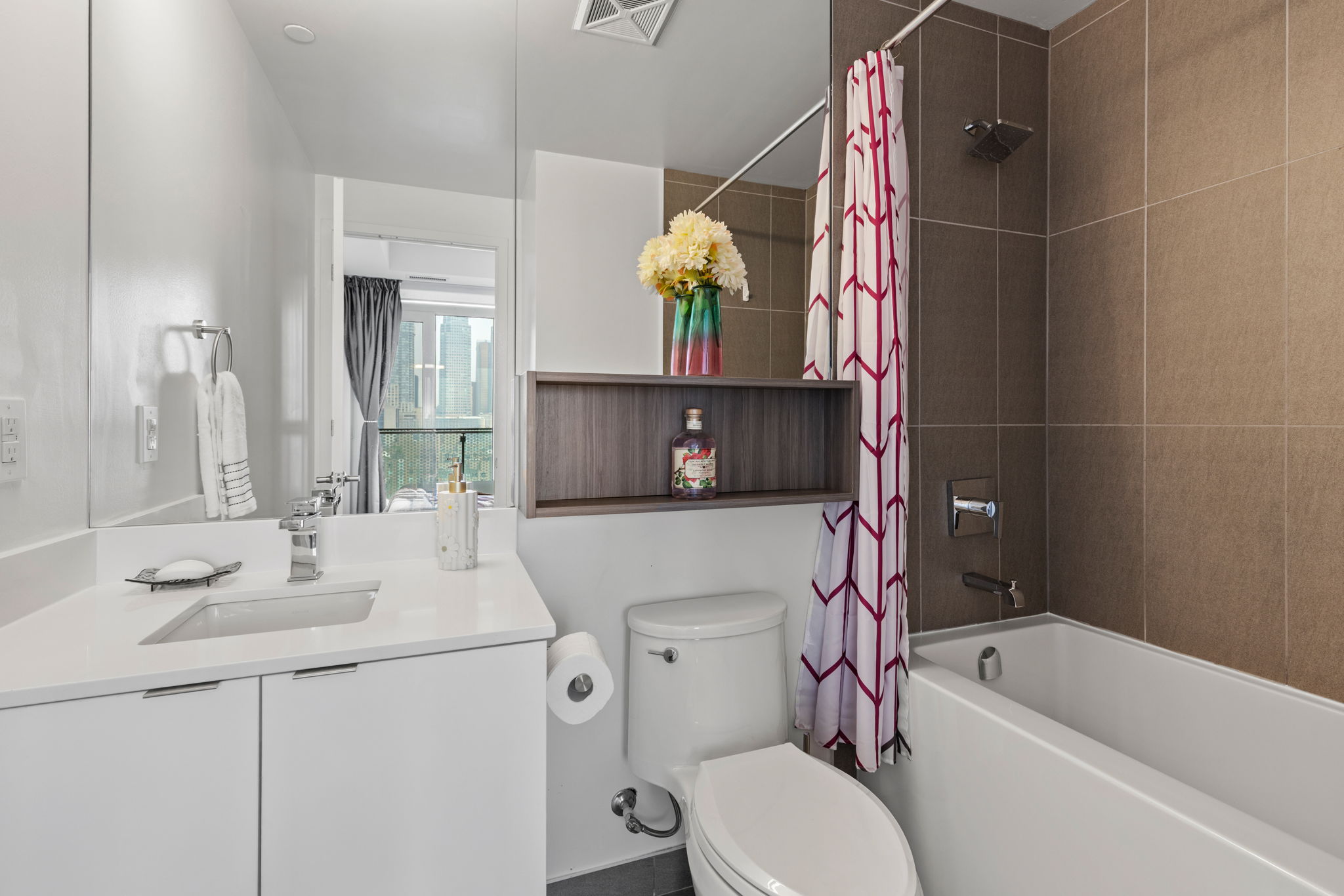 Toronto property showcase — delivered property photograph 9