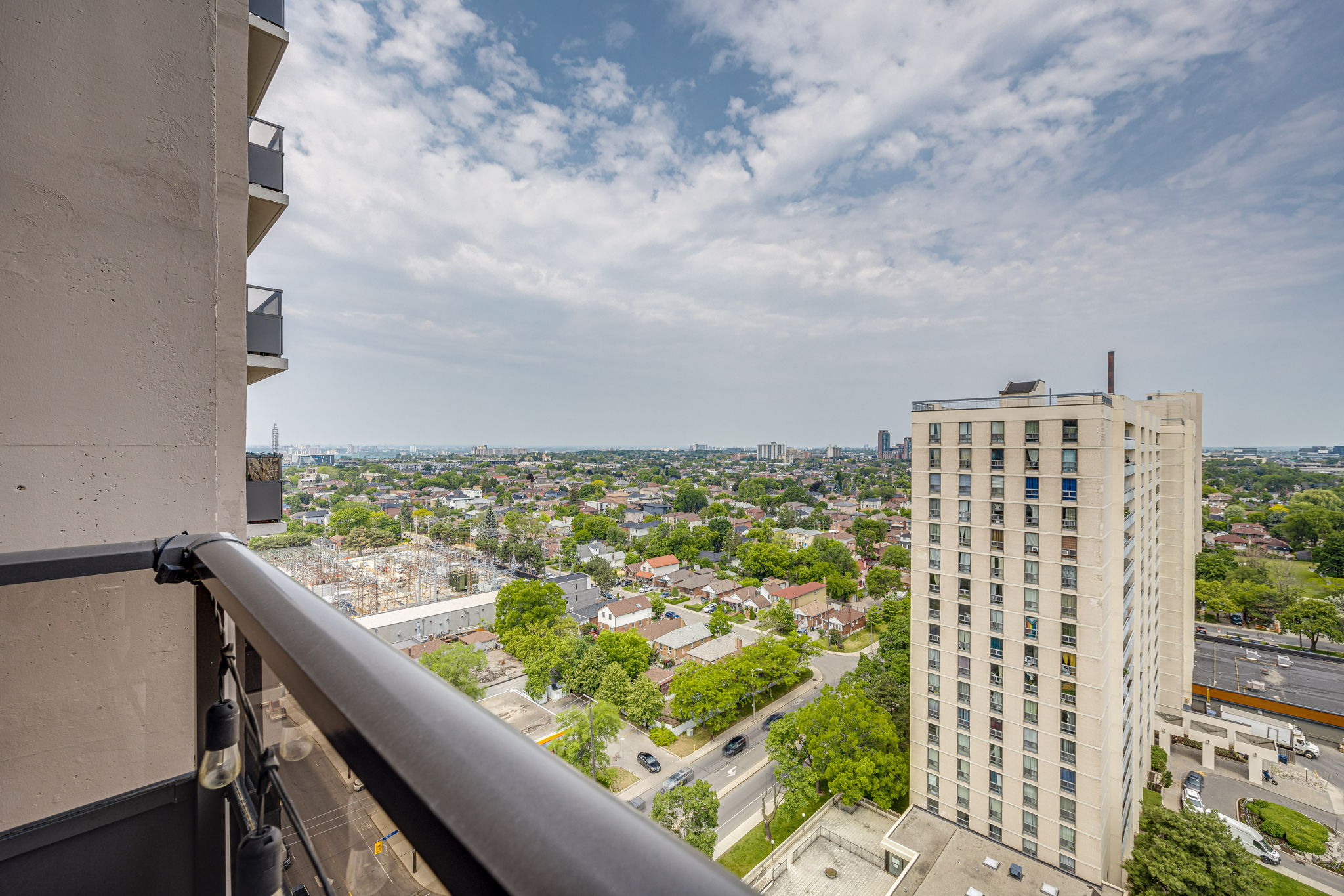 Toronto property showcase — delivered property photograph 37
