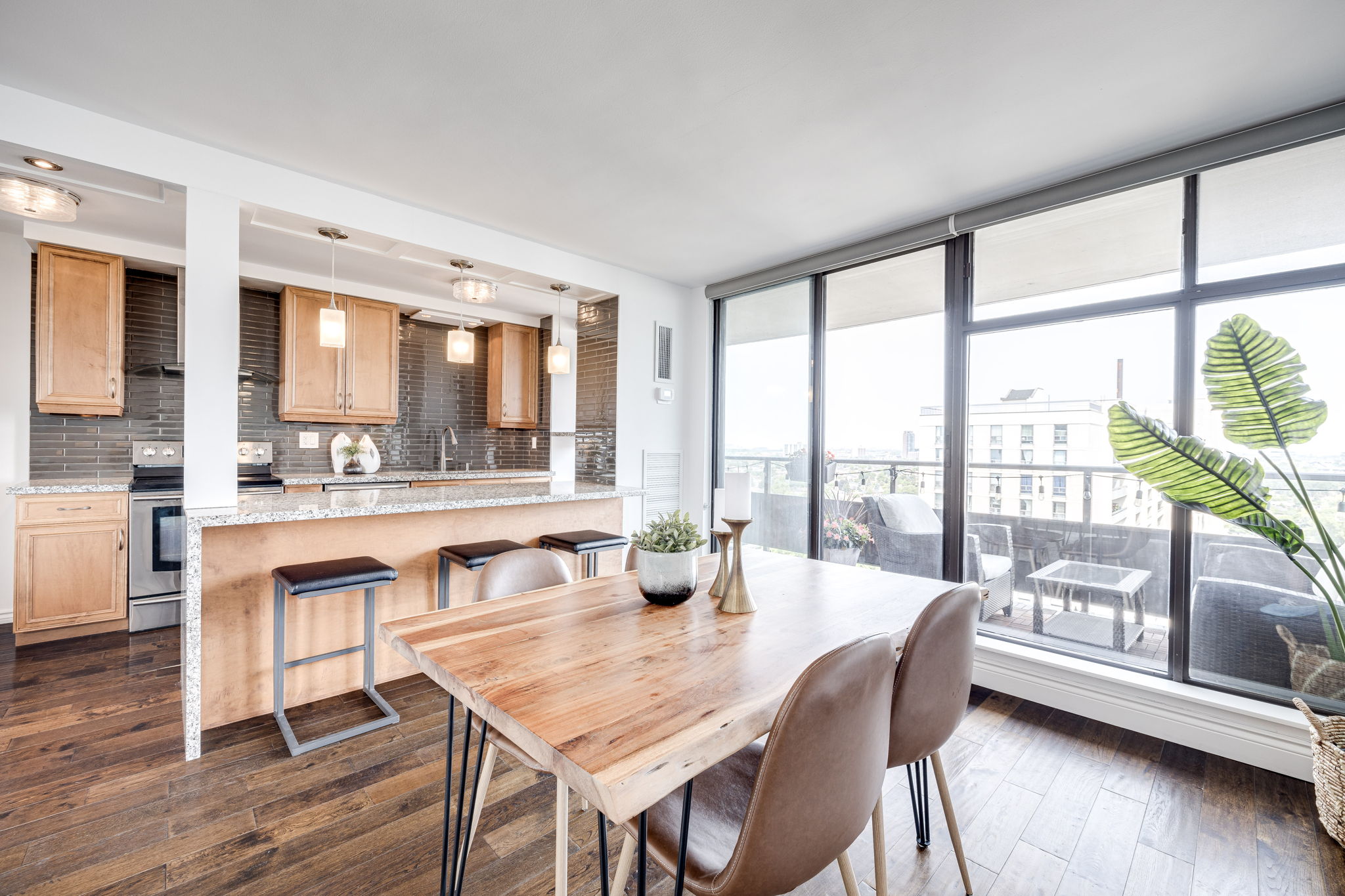Toronto property showcase — delivered property photograph 11