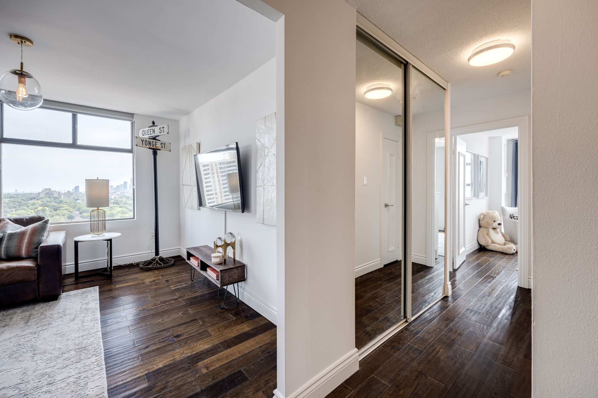 Toronto property showcase — delivered property photograph 21