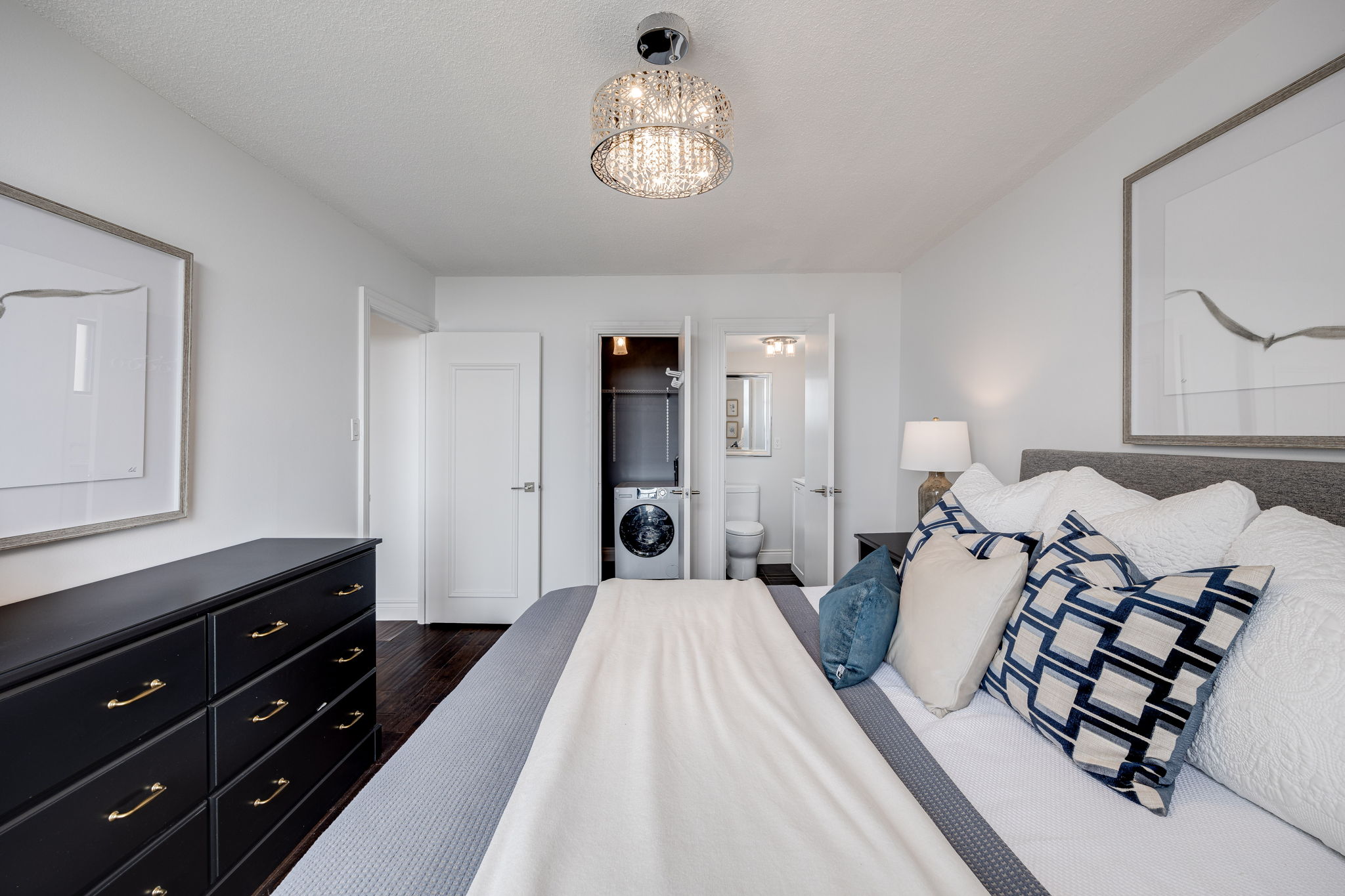 Toronto property showcase — delivered property photograph 30