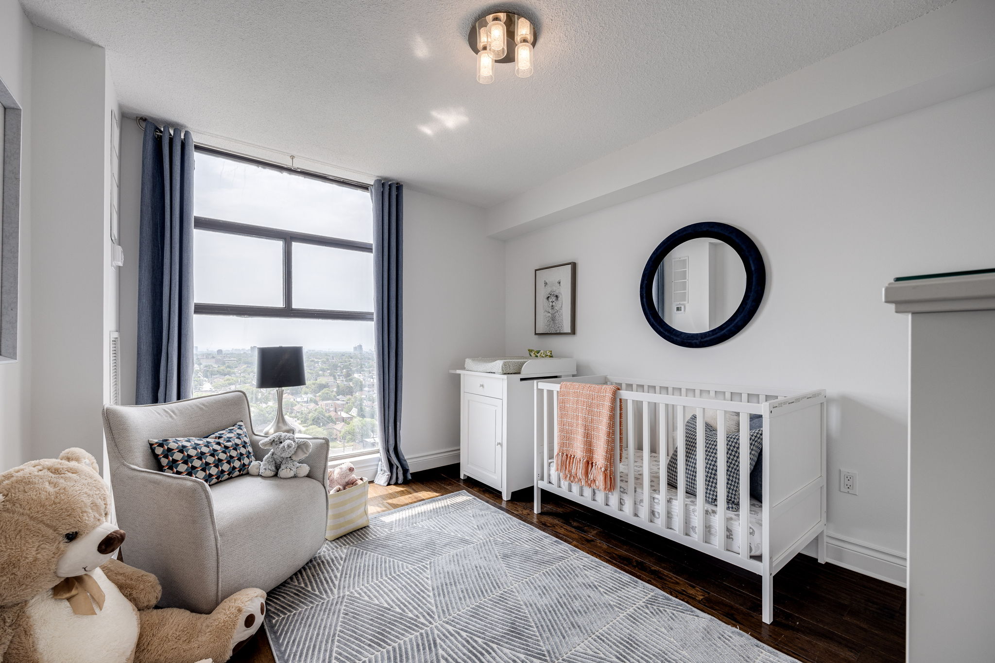 Toronto property showcase — delivered property photograph 24