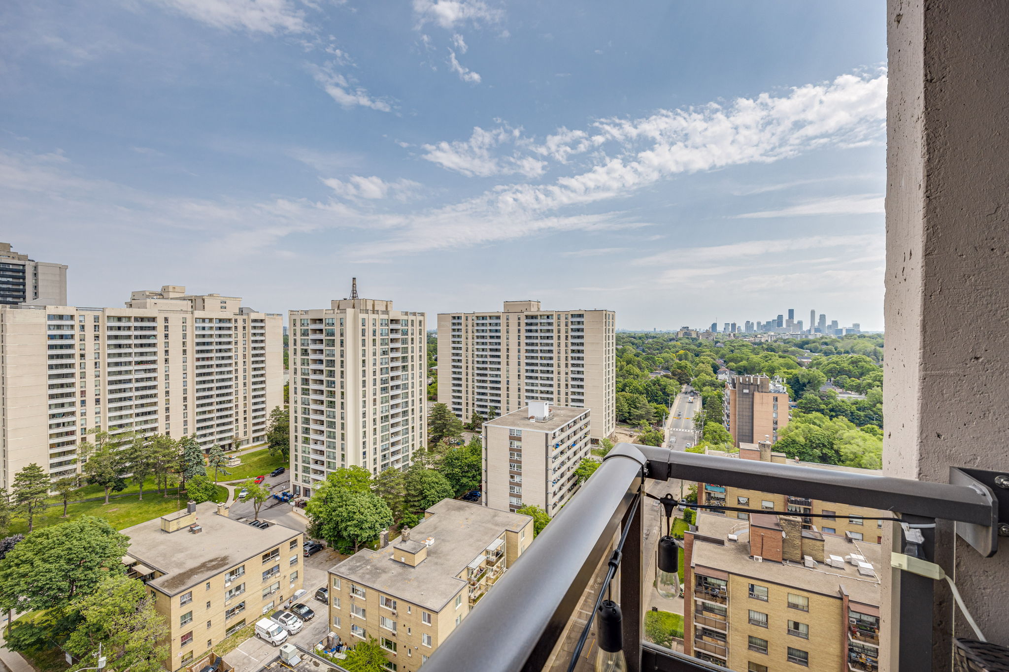 Toronto property showcase — delivered property photograph 38