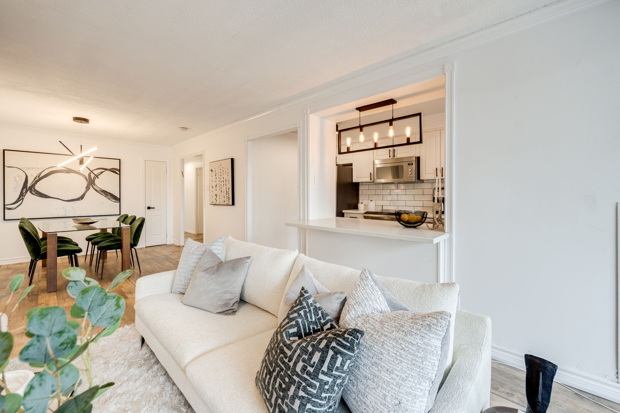 Toronto property showcase — delivered property photograph 18