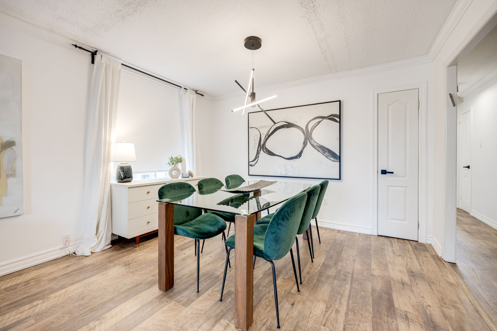 Toronto property showcase — delivered property photograph 10