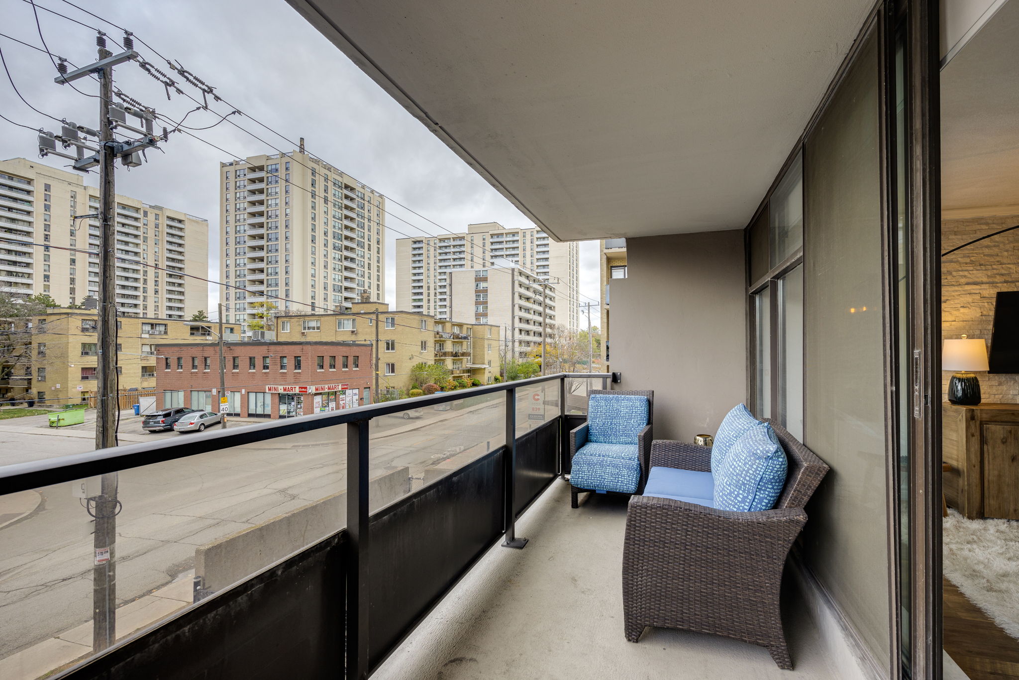 Toronto property showcase — delivered property photograph 36