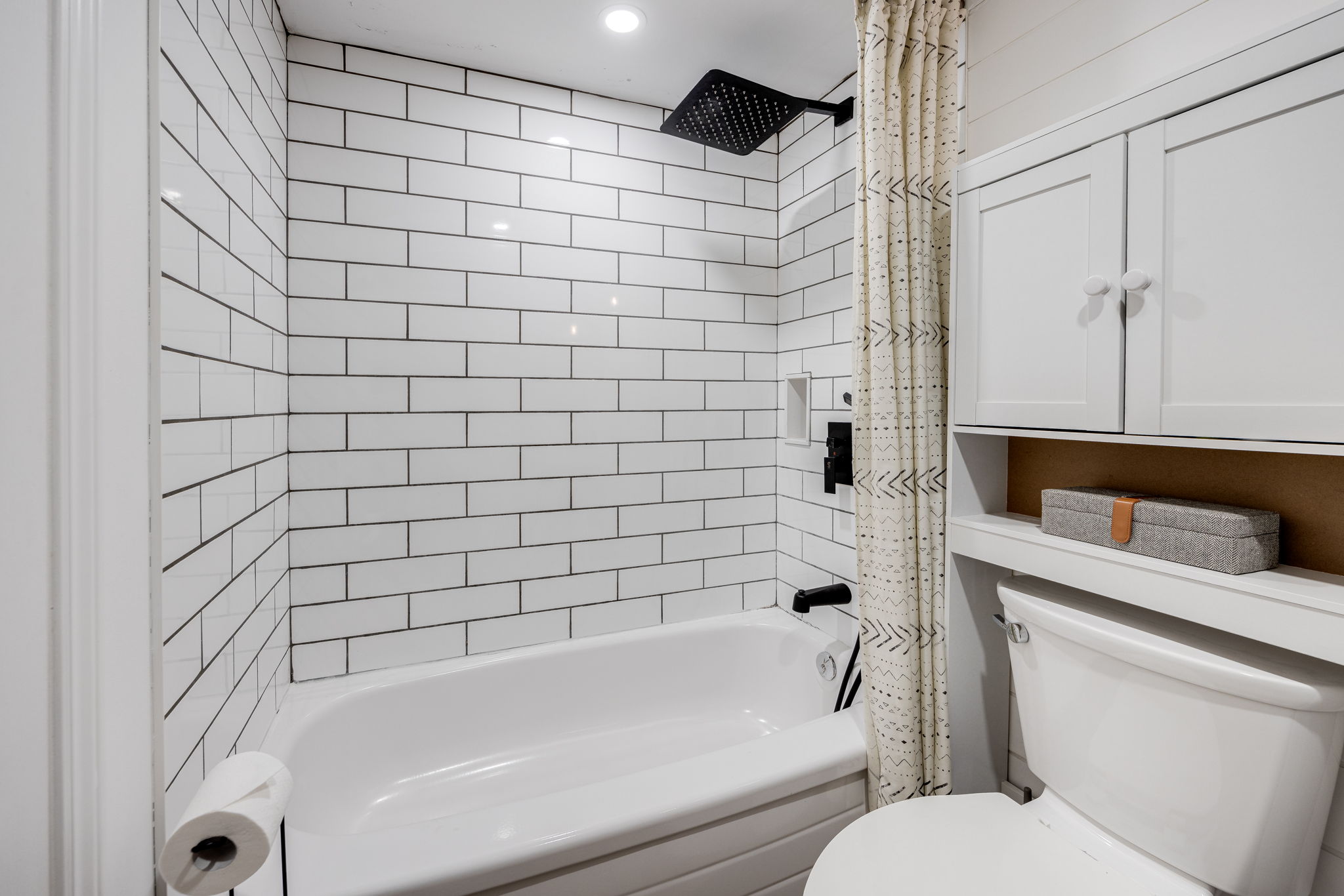 Toronto property showcase — delivered property photograph 26