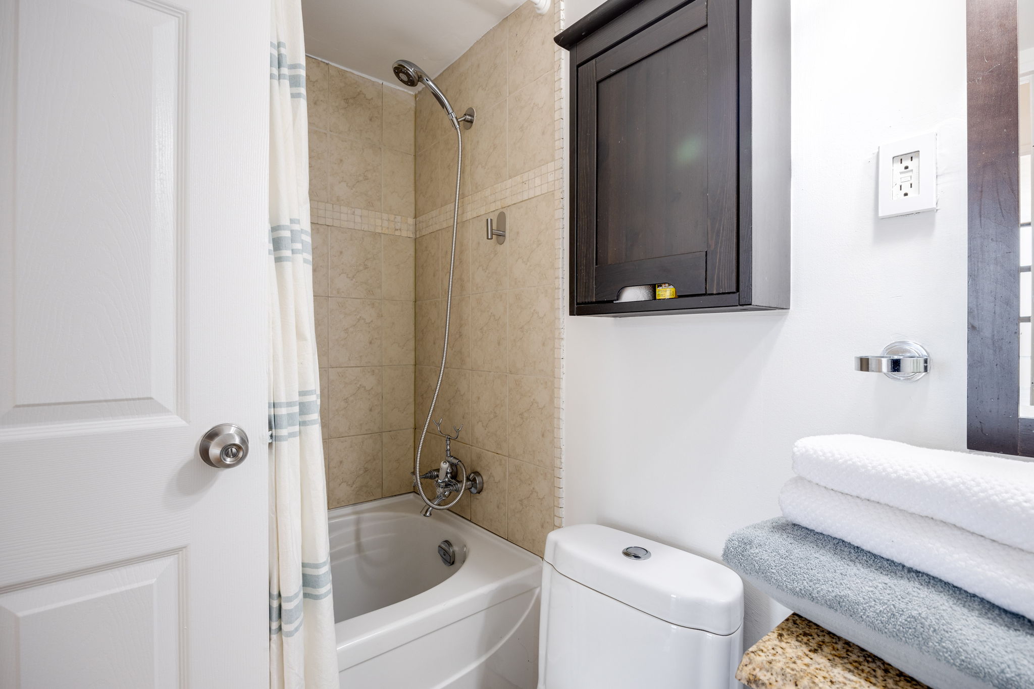 Toronto property showcase — delivered property photograph 20