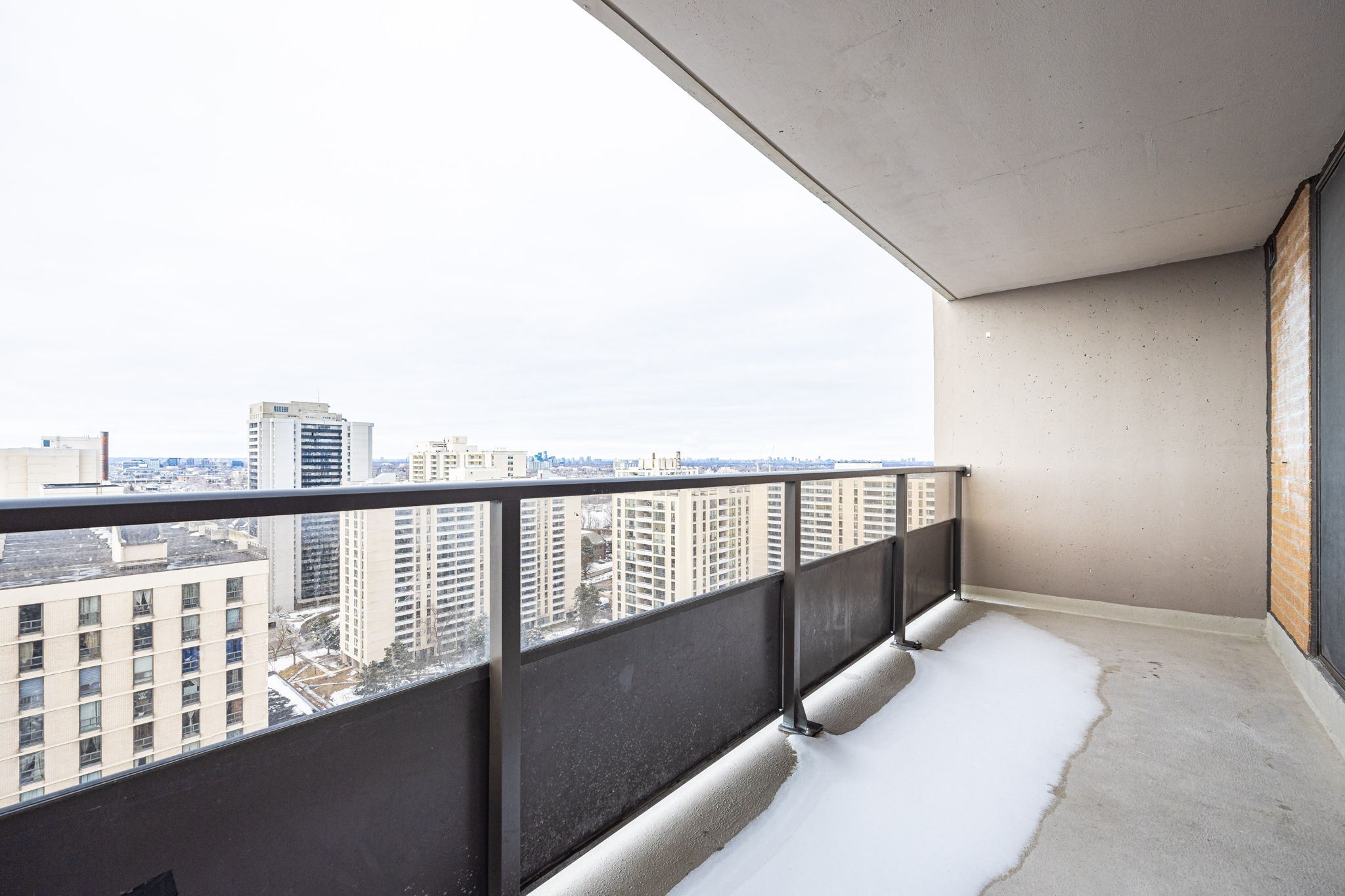 Toronto property showcase — delivered property photograph 28